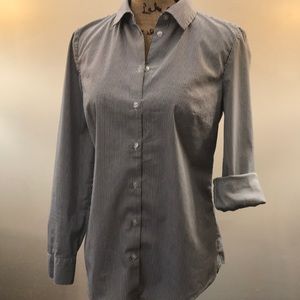 Express fitted blouse size M.